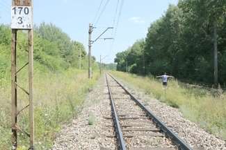 Przystanek powstanie na wysokości osiedla Poręba. Jedyny peron znajdzie się między torami (Fot. Maciej Kaczanowski)