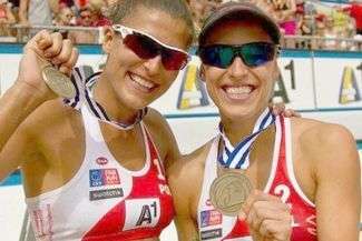 Kinga Kołosińska i Monika Brzostek. Fot. Kołośińska, Brzostek/Beach Volleyball Team