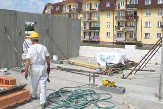 Przyszli lokatorzy tego budynku klucze do swoich mieszkań otrzymają w maju przyszłego roku