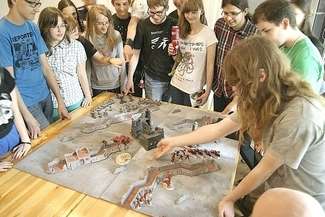 Gry planszowe okazały się hitem. Raz w tygodniu przychodzi do domu kultury 30–50 osób, żeby zagrać