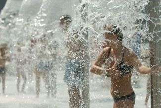 Ochłodzić można się także na Słonecznym Wrotkowie. W sierpniu kompleks basenów jest czynny od godz. 10 do 20.