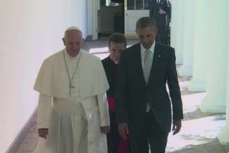 Papież Franciszek w USA. Spotkał się z Obamą, błogosławił dzieci (wideo)