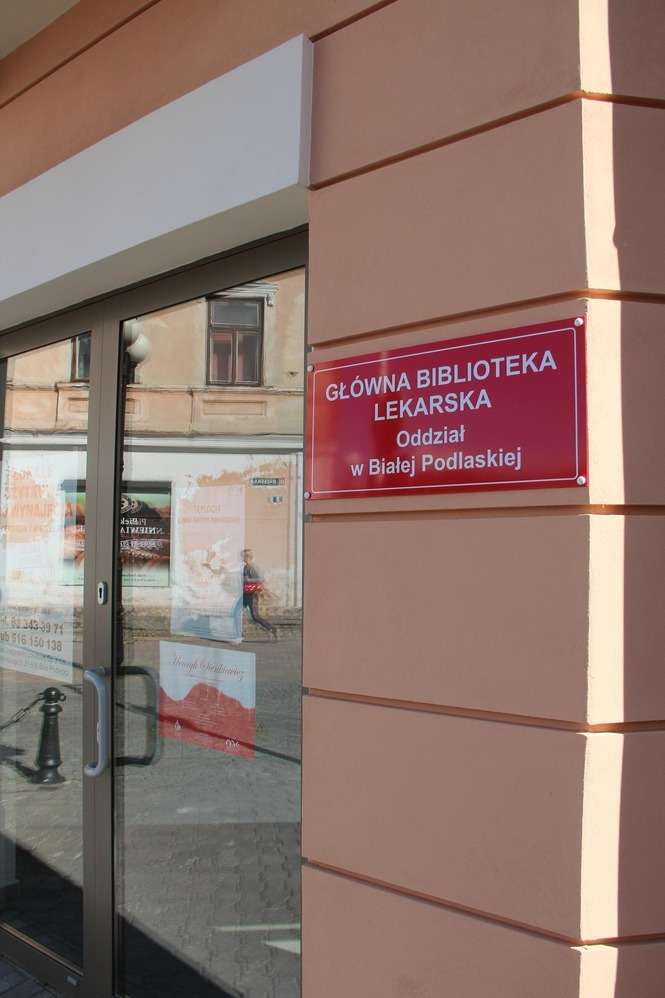 W poniedziałek otwarto filię Głównej Biblioteki Lekarskiej w Białej Podlaskiej. Placówka mieści się przy ul. Jatkowej, w centrum miasta/ fot.E.Burda