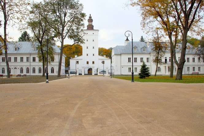 Fundacja Fundusz Rewitalizacji z Gdyni przygotowuje się do rekonstrukcji pałacu Radziwiłłów w Białej Podlaskiej. Właśnie wystąpiła do konserwatora o wydanie zaleceń konserwatorskich 