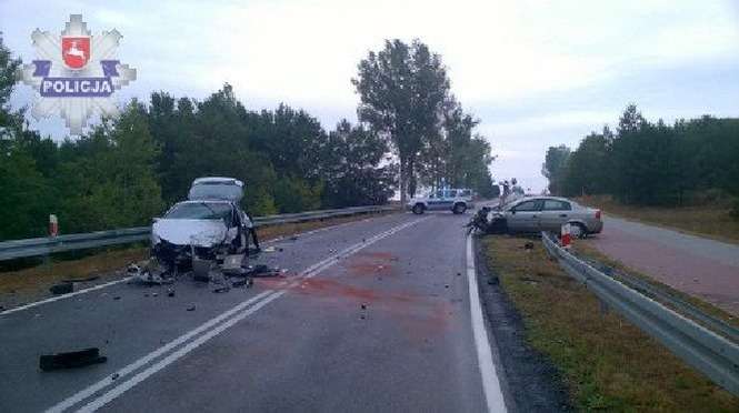 Wypadek na drodze Włodawa - Okuninka (fot. Policja)