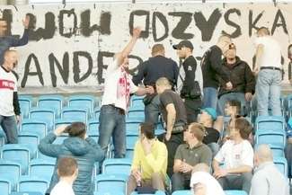 Dotychczas udało się zatrzymać tylko jedną osobę związaną ze sprawą tego napisu