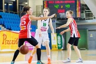 Juniorki zebrały baty, AZS Uniwersytet Warszawski – Pszczółka AZS UMCS II Lublin 75:31