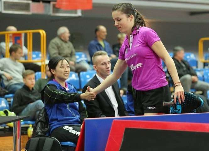 Wenwen Liu i Natalia Aleksiejenko mogły w przybić piątkę po weekendowym turnieju. Teraz czeka je jeszcze trudniejsze zadanie<br />
FOT. MACIEJ KACZANOWSKI<br />
