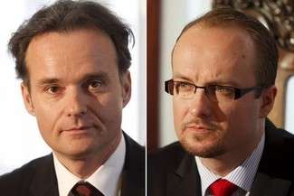 Śledczy sprawdzali, czy przewodniczący Rady Miasta Piotr Kowalczyk (po prawej) oraz Grzegorz Siemiński, były zastępca prezydenta Lublina  (po lewej), mieli ustalać między sobą przebieg i wynik postępowania w konkursie na szefa Lubelskiego Przedsiębiorstw Gospodarki Komunalnej (fot. Archiwum)