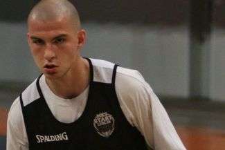 Jakub Szczepaniak w niedzielnym spotkaniu zdobył dziewiętnaście punktów
FOT. WOJCIECH NIEŚPIAŁOWSKI
