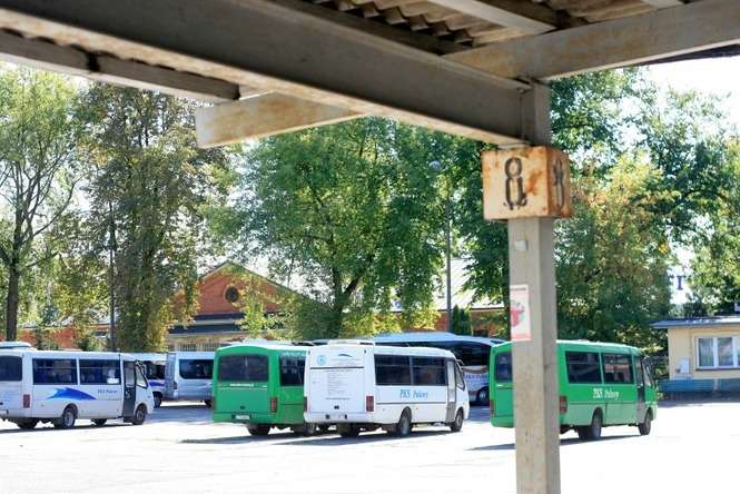 PKS-u nie uratowała nawet sprzedaż dworca w centrum Puław, za który miasto ma zapłacić 3,65 mln zł (Fot. Radosław Szczęch)