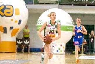 Olivia Szumełda-Krzycka była najskuteczniejszą polską zawodniczką Pszczółki AZS UMCS Lublin w niedzielnym meczu. Rzuciła trzy punkty...

Fot. azs.umcs.pl