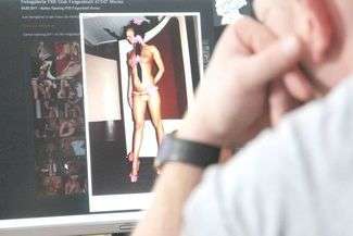 Firma z Gdańska żąda od internautów pieniędzy za ściąganie i rozpowszechnianie filmów pornograficznych, na które ma licencję