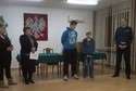 W piątek Mateusz i Kacper dostali drobne upominki, podziękowania i listy gratulacyjne od powiatowego komendanta policji, wójta gminy i dyrektora szkoły