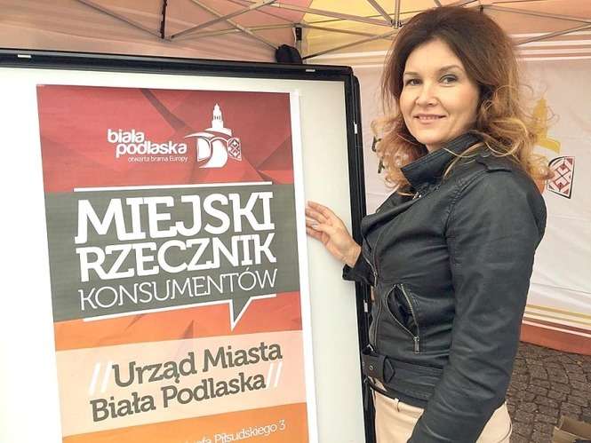 Jolanta Marczuk miejski rzecznik konsumentów w Białej Podlaskiej przestrzega mieszkańców przed nieuczciwymi handlowcami sieci telekomunikacyjnych i energetycznych