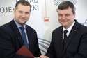 Wojewoda Przemysław Czarnek (po lewej) i wicewojewoda Robert Gmitruczuk (fot. Wojciech Nieśpiałowski)