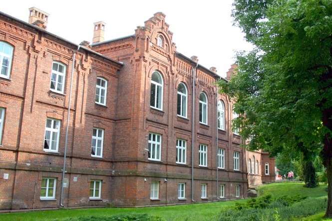 Na renowację elewacji budynku Starostwa Powiatowego urzędnicy chcą przeznaczyć 519 tys. zł (fot. Radosław Szczęch)