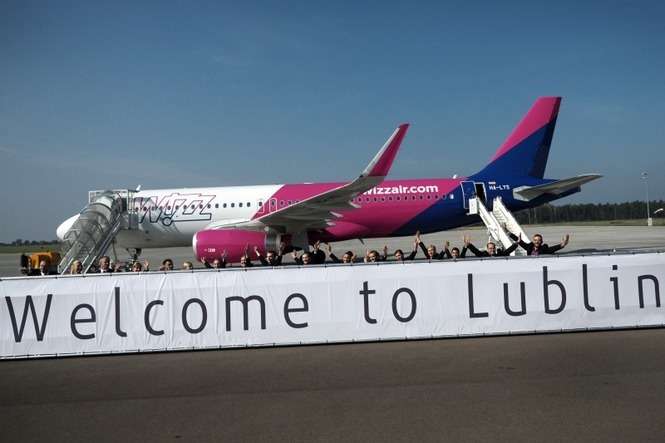 We wrześniu linie Wizz Air otworzyły w Lublinie swoją ósmą w Polsce bazę operacyjną (fot. Wojciech Nieśpiałowski)