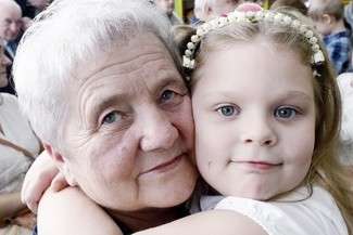 Przedszkolaki świętują dzień babci i dziadka (zdjęcia)