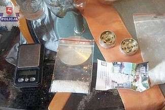 Impreza w hotelu z dopalaczami