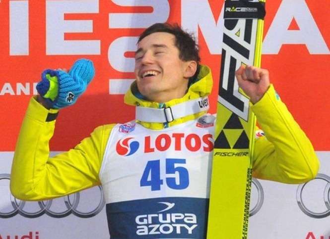 Kamil Stoch dopiero po raz drugi w sezonie ukończył zawody w czołowej dziesiątce<br />
<br />
Fot. Marek Dybaś