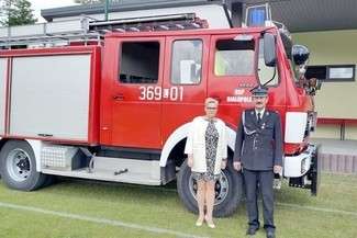 Prezes Beata Augustynek z Wacławem Nafalskim, prezesem gminnym OSP
