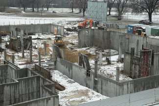 – Wszystko przebiega zgodnie z planem. Mamy skończyć budowę do stycznia i na pewno zdążymy – zapewnia jeden z pracowników firmy TBV