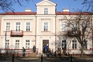 Zarząd Inwestycji Miejskich zajmował ten budynek przy ul. Piłsudskiego w Puławach (fot. Paweł Buczkowski / archiwum)