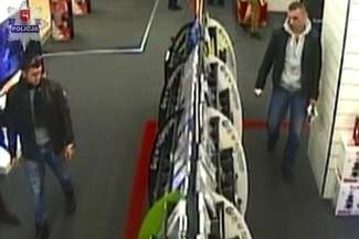 Ukradli gry w supermarkecie. Rozpoznajesz ich?