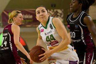 
Katerina Dorogobuzowa (w białym stroju) i jej koleżanki po ograniu Energi będą miały teraz trochę czasu na odpoczynek i spokojny trening, fot. azs.umcs.pl