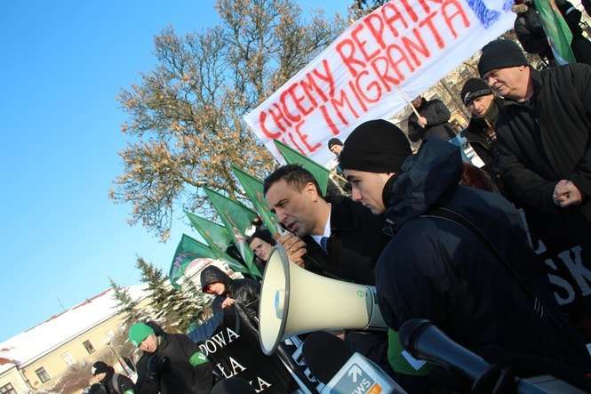 Mieszkańcy Białej Podlaskiej, głównie środowiska narodowe protestowały 23 stycznia przeciwko uchodźcom w mieście/ fot. archiwum 