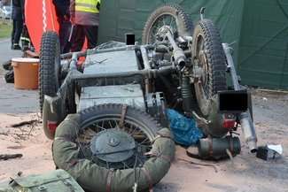 Motocyklista wjechał w drzewo, zginął na miejscu