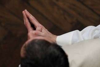 Nocny protest parafian w Radecznicy: Zostawcie nam ojca!