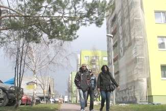 Pierwsze w tym roku rusztowania pojawiły się przy szczytach bloków stojących wzdłuż ul. Grota Roweckiego, fot. Jacek Barczyński
