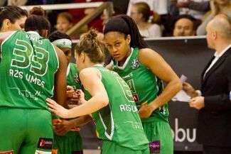 Koszykarki z Lublina mają już praktycznie zapewnione szóste miejsce w tabeli, teraz walczą jeszcze o piątą lokatę
FOT. PSZCZÓŁKA AZS UMCS LUBLIN
