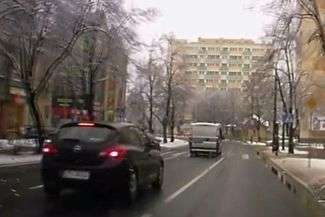 "Uwaga Pirat". Policjanci z Puław łamią przepisy? Nagrał ich internauta