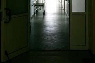 Kobieta zmarła w szpitalu po amputacji nogi. Prokuratura sprawdza, czy lekarze popełnili błąd