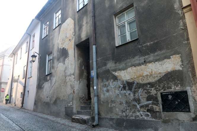Budynek przy Olejnej 12 nie jest jedyną staromiejską kamienicą, która w ostatnim czasie została sprzedana przez miasto (fot. Maciej Kaczanowski)