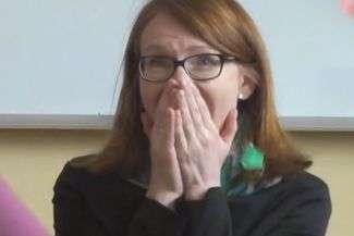 Pomysłowi uczniowie z Puław. Zobacz jak pożegnali swoją nauczycielkę (wideo)