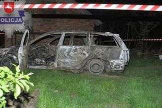 Spłonął samochód. W środku ciało mężczyzny