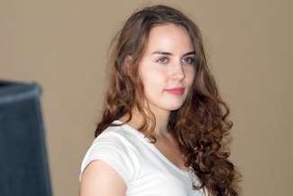 Maria Lik przyznaje, że felietony są jej ulubioną formą dziennikarską (Fot. MDK Chełm)