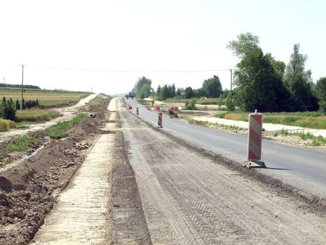 W minionym roku zakończył się remont drogi 835 na odcinku Frampol-Wysokie<br />
