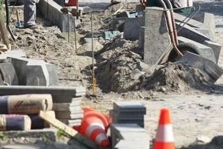 Zamość w budowie: remonty dróg i szkolne inwestycje