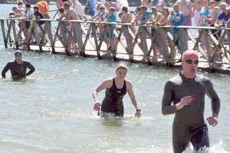 W ubiegłym roku na starcie Żelaznego Triathlonu stanęła maksymalna liczba zawodników – 150 osób (fot. Starostwo Powiatowe we Włodawie)