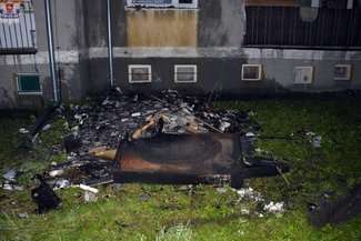 Zgliszcza po wybuchu w mieszkaniu w Michalowie