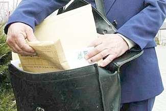 Listonosze liczyli kroki. "Robili to we własnym interesie"