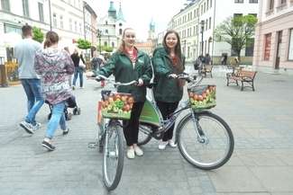 Lubelski Rynek Hurtowy zachęca lublinian do przyjazdu do Elizówki na miejskich rowerach