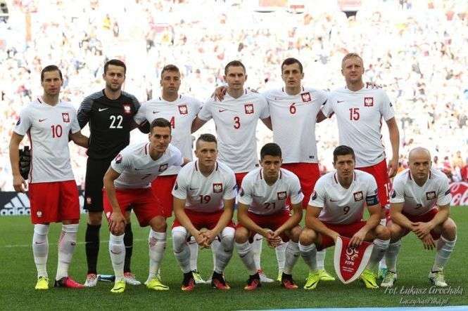 Polska kadra na wtorkowym meczu z Ukrainą <br />
Fot. Laczynaspilka.pl<br />
