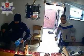 Napad na jubilera w Dęblinie. Zobacz film