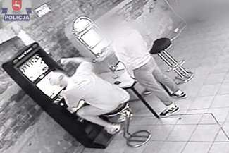 Przegrał i ze złości uszkodził maszynę do gry. Potem uciekł